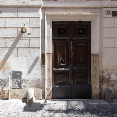 Charming Near Piazza Navona アパート *