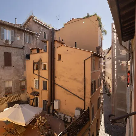 Charming Near Piazza Navona *